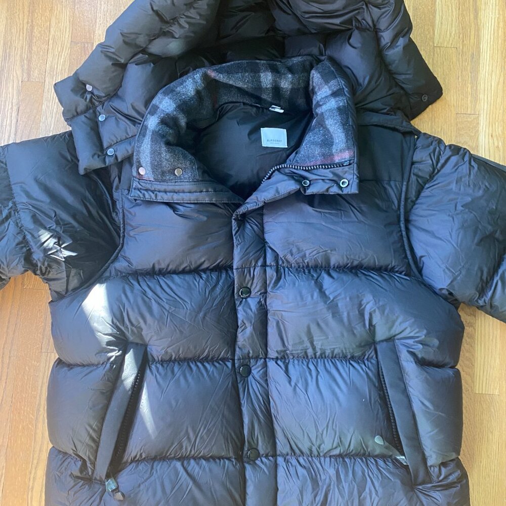 Burberry Down Black Puffer Coat w/ Detachable Sleeves - Men's Large (NWOT) - Picture 3 of 7